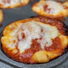Well I didn't do a very good job of making them, but they tasted good. When I make them again, I will use easy less marinara per cup - maybe 1 tbsp instead of 2. They were kind of sloppy.