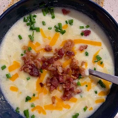 Great soup. All the flavour you need, but it’s a lot lighter than the traditional version, and you can tell. Not nearly as thick, but still pretty hearty.
