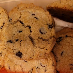 Amazing flavor! My cookie scoop broke so I used an ice cream scoop and had to bake for 25 minutes.