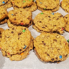 I doubled the recipe and shouldn't have it makes a LOT OF BIG cookies. I used an icecream scoop and cooked the full 15 min.