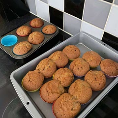 Made it gluten & dairy free and muffins instead 😍 very yummy! 20 mins if muffins. Just switch flour, baking power & bicarf and butter to gluten free and dairy free alternatives 👌🏻