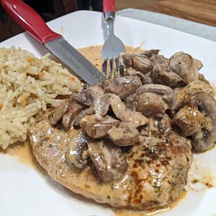 Stuck pretty closely to the recipe. Added a little cayenne and onion powder to the mushrooms to give them extra flavor. My husband enjoyed this! And it was quick.