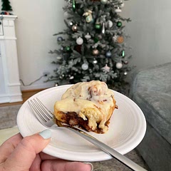 Here’s a photo with the frosting :)