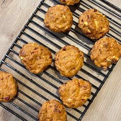 I forgot how great these muffins are. This is  great option for lunchbox or to bring on a roadtrip. 
They are delicious, low carb and diabetic friendly. 😉