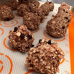 So I’m a fan of these tasty balls 😆 My 3 year old helped me and it was nice because she could eat whatever she wanted because there was no raw egg. My only suggestion would be that if you do them, allow the chocolate chips to mix in with the mixer (despite what it recommends not doing in the recipe) because hand mixing them in at the end leaves a lot of chocolate chip’s unincorporated with everything and it makes it harder to make the balls. BUT you can turn that into a fantastic misfortune by then taking the leftover bits and putting them on cut apple slices 😆
