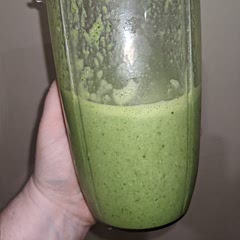 Had all the ingredients on hand so gave it a go. The smoothie was actually really yummy. Couldn't taste spinach at all. Almond milk gave the ginger and tumeric less of a bite. Really refreshing and a 9.5/10 health rating... Nice 😍👌👌