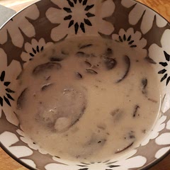 Darn tasty. 
Used butter instead of olive oil and half&half instead of sour cream.