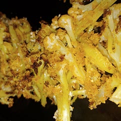 Might need a little more heat to get a better crisp and the cauliflower was a tiny bit too chewy, but overall this is a good recipe. Will experiment more with it in the future, thx 4 sharing!