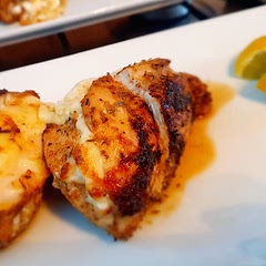 Absolutely beautiful!.. I added a little more garlic powder and paprika. Purely just preference but wow! Will 100% be making again.