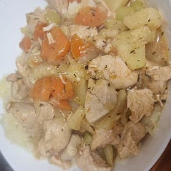 Photos don't do this justice.. Was sooo  delish and most members of the family enjoyed this... I paired it with rice!  :)