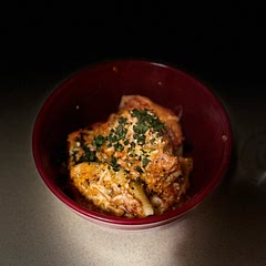 One bite of this will skyrocket your cholesterol, but we’re here for a fun time not a long time. Italy sheds a tear at the sight of this monstrosity.
There’s a lot of potential in the sauce you cook it in, ranging from marinara to alfredo or a mix between the two. Sneak additional veggies or protein in, too!