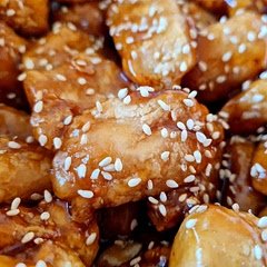 Delicious and easy to make. I highly recommend adding some chilli flakes.
