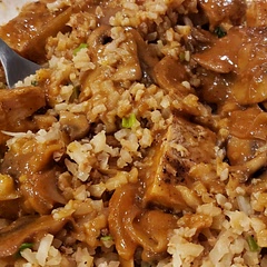 Really good! Cut up the pork at the end and stirred into sauce, served over fried cauli rice (with scallions and garlic). Added a touch of cayenne and extra garlic.