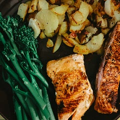 I oven cooked for 18 minutes @180c (wrapped in foil) then finished in a cast iron pan for 30 seconds each side .

Amazing flavours and a lovely and easy mid week dish.