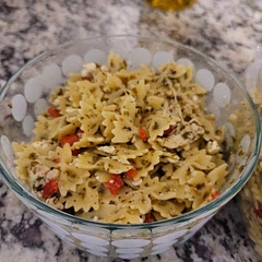 This was a super easy meal to throw together. Bake some chicken tenderloins and shred a bit to add in when you mix all the ingredients in together for some added oomph. It would easily serve 4 hungry people too.