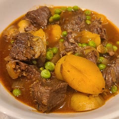 I really enjoyed this stew & will definitely make it again. I'm not a huge fan of carrots, so I added more potatoes & peas. I served it with super sour sourdough bread. It was delicious.