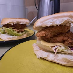 A strong favourite with my fam. Made even better since I got lazy one night and made the coleslaw with a Mayo/siracha mix. Like a zinger but waaay better