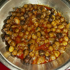 Delicious 😋 I skipped gram flour and used lemon juice instead of Amchur. Perfect combination with rice and roti.😋