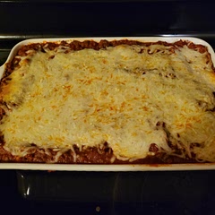 Baked Ziti is one of my favorite things and you really can't mess it up. I don't toss my noodles in oil though. I use my own pasta sauce and I double up on the sausage and measure spices and herbs with my heart ❤️. Go-to meal for sure!