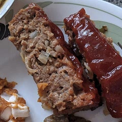 Tastes good! I add onion in with mine as well and top it with a mixture of ketchup and brown sugar.
