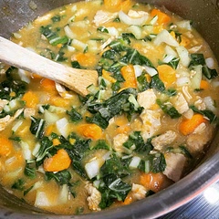 My recipe: This is a comforting hearty soup. Curry amount is minimal, add more if you like curry! It’s one of my go-tos during whole30 and a family winter favorite. Follow Bottomlesschef community or on Instagram for more recipes.