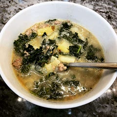My recipe: Do not miss this soup! It will become a family favorite! If you’re not dairy free replace with heavy cream. Crisp up some bacon and add that too for extra luxury. Follow Bottomlesschef community or on Instagram for more recipes.