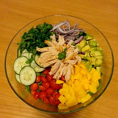 Looks beautiful and it taste delicious! We had it as a main dish but you can eat it as a side salad (6 servings). It will make an impression.