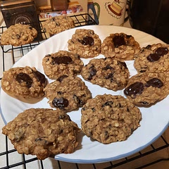 Variety, chocolate chips,  raisins and walnuts
