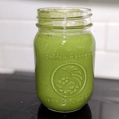 Very similar to Mean Green Juice!  Some lemon would be good in here as well.

I omitted the chia and honey.
