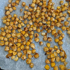 Tasty and really easy make! Good satiating snack option. Makes plenty of leftovers that can be popped in the fridge.