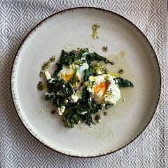 very good, but also very moist, would be better with some toasted bread on the side