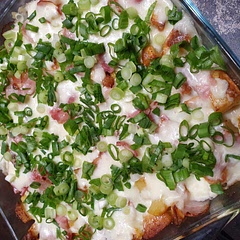 I made it with turkey breast and i mixed the mozzarela with a bit of cooking sour cream and decorated with fresh green onion 😇😇😇 absolutely delicious!