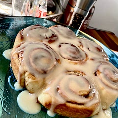 The best and easiest cinnamon roll recipe ever!!