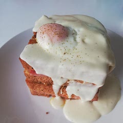 Made a double one for my husband, added some aged cheddar to the bechamel and finished the sandwiches in the oven for the cheese to melt. It turned out great, the sauce was divine!