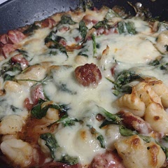 1st the eating/cooking gnocchi. Not bad. I added a bit more chicken stock to cover the food a bit before putting it in the oven