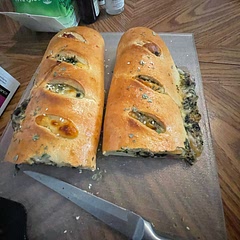 Dug into it before I could get a good picture but it smells and taste AWESOME! Some spilled out over the side so I’d be careful about how you pinch it closed also takes a bit of prep time, but other than that perfect!