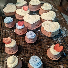 I made half the amount of buttercream called for and still had about a cup leftover