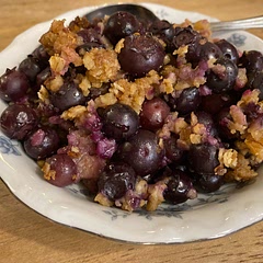 You can exchange the corn starch for tapioca starch.
You can use your choice of fresh or frozen berries. Blueberries, strawberries, blackberries (seedless), and raspberries work great.