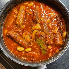 I’ve made this quite a few times, it’s lush, tried different sausages and it still tastes great! I substitute onions for shallot’s- sweeter x