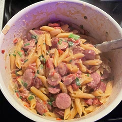 I added some bacon to mine. I did 6 servings. 3 cups chicken stock and 1 cup heavy cream with a little bit of Cajun seasoning. And a whole box of pasta and 1 can rotel.