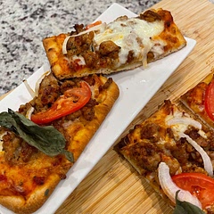 I love this quick and easy flatbread pizza 🍕 💕