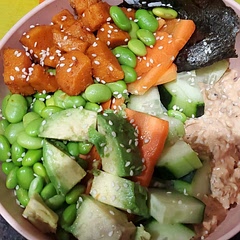 I mixed vegan tuna into the sauce and put it with these at the bottom and d rained the potatoes and used te soy sauce to give then a little coating