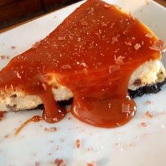 Unreal. I doubled the amount of base.. purely because it wasn't enough. But wow!.. p.s be careful when cooking the salted caramel sauce. Literal hot Lava rocks shoot at you 😂😂