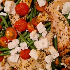 Really tasty dish, perfect if you're in a rush. I added the Feta to the dish for five minutes in the oven to give it some extra crisp and substituted the chicken thighs for breast meat. Will make again