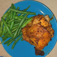 I didn't have any garlic powder, so I used minced garlic.