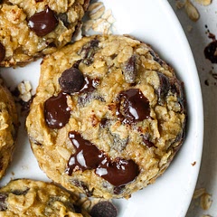 These cookies are insane! They taste like banana bread!