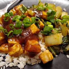 Perfect sauce for tofu! This is fantastic.