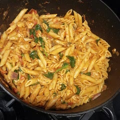 This was easy to make and really tasty too. An easy mid-week meal. I just added some mushrooms.
Made this again and remembered to take a photo. Also added spinach this time too.