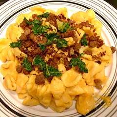 Amazing, little recipe. Well worth trying. Proportions need to be adjusted. I made 1 lb pasta and could have easily cut the amount of sauce in half. For a novice home chef this could be a challenging dish to prepare.