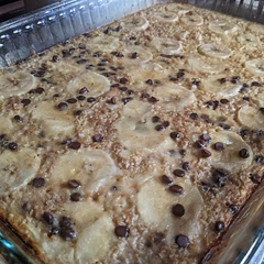I used steel cut oats today, but my younger kids didn't enjoy the texture.  Next time I will try it with old fashioned oats.  The flavor was great and it came together quickly.  Out of the oven in 25 min- don't over cook.